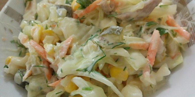 Beyaz Lahana Salatası Nasıl Yapılır