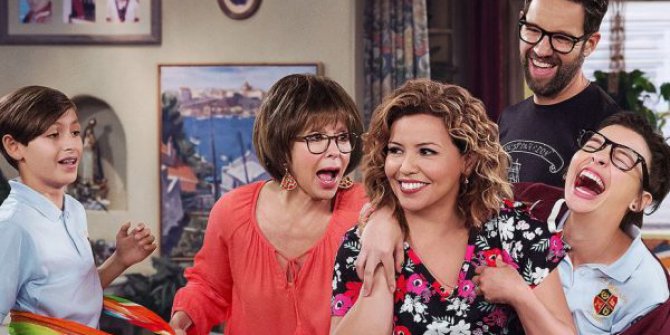 One Day at a Time 2. Sezon Tanıtım Fragmanı İzle