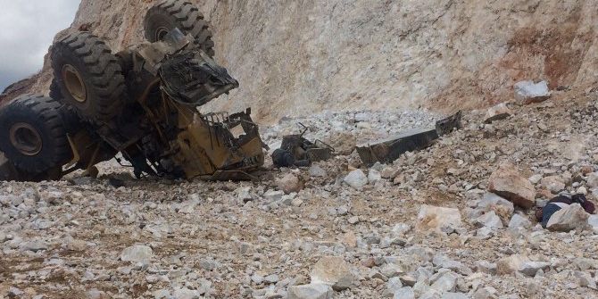 Çankırı’da İş Makinesi Uçuruma Yuvarlandı: 1 Ölü, 1 Yaralı