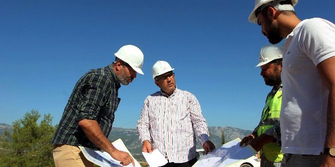 Milletvekili Öztürk, Toki İnşaat Alanınında İncelemelerde Bulundu