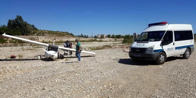 Antalya’da Ultralight Tipi Uçak Zorunlu İniş Yaptı