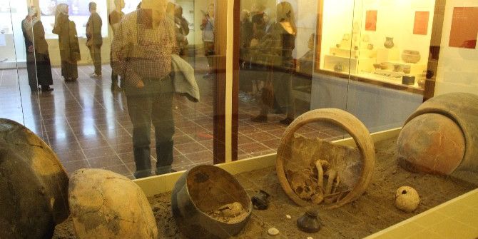 6 Bin Yıl Sonra Küp Mezarlardan Çıktılar