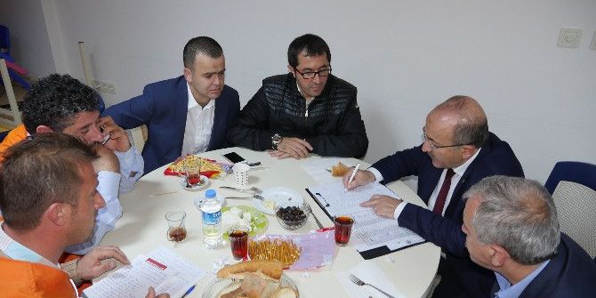 Başkan Gümrükçüoğlu Beşikdüzü’ndeki Çalışmaları Yerinde İnceliyor