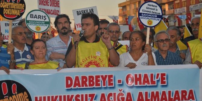 Aydın Eğitim Sen’den Oturma Eylemi