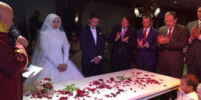 Erzurum Büyükşehir Belediye Meclisi’nin Mutlu Günü