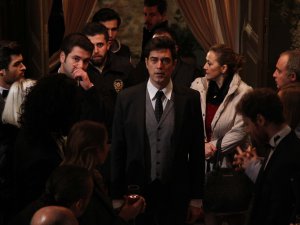Mayıs Kraliçesi 9.Bölüm Fragmanı
