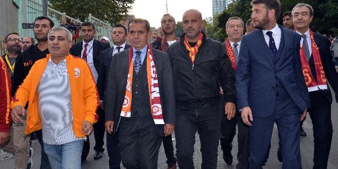 Dursun Özbek, Taraftarlarla Stada Gitti