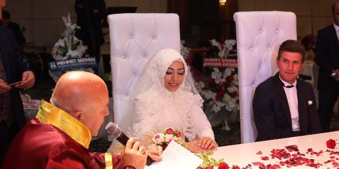 Kuzu Ve Kahveci Ailelerinin Mutlu Günü