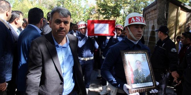 Şehit Uzman Çavuş Arda Şen, Memleketi Kayseri’de Son Yolculuğuna Uğurlandı