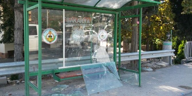 Sakaryaspor İle Eskişehirspor Taraftarı Birbirine Girdi