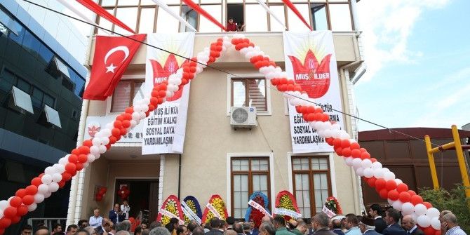 Muşlulardan Taziye Evi