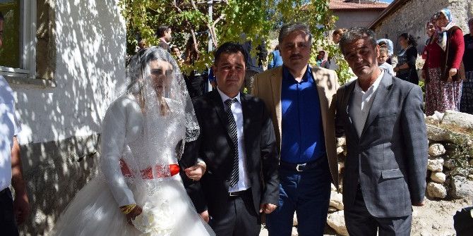 Akçadağ’da Siyasileri Buluşturan Düğün