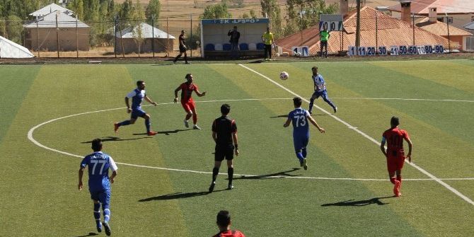 Başkale Gençlikspor Bingöl Ekibini Ağırladı