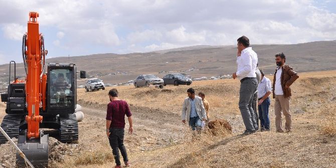 Elmakaya Beldesinde Kanalizasyon Çalışması