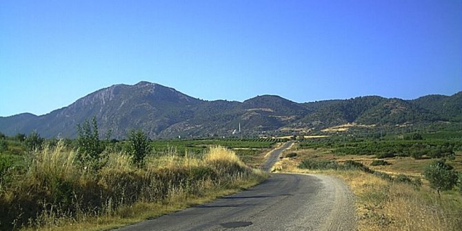 Gölmarmara Değnekler Köyü