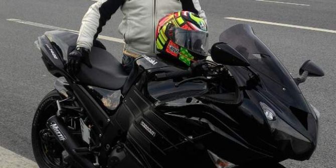 Yalova’da Motosiklet Kamyona Çarptı: 1 Ölü