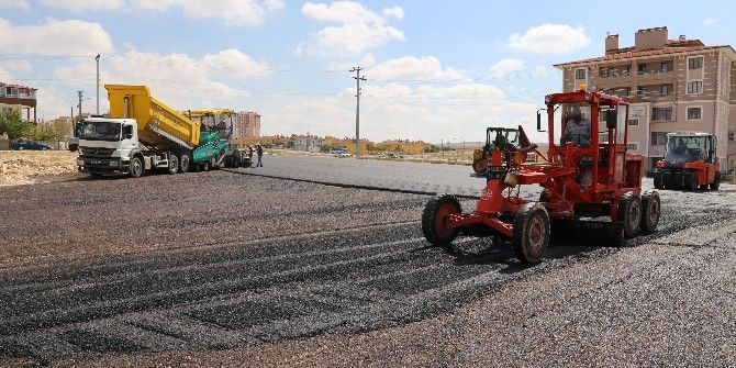 Karaman Belediyesi Toki Yolunu Asfaltladı