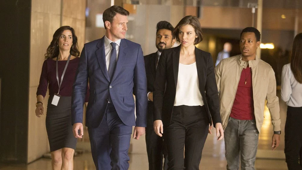 Whiskey Cavalier 1. Sezon 4. Bölüm Fragmanı İzle