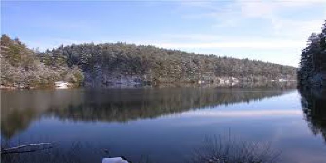 Göynük Bozcaarmut köyü