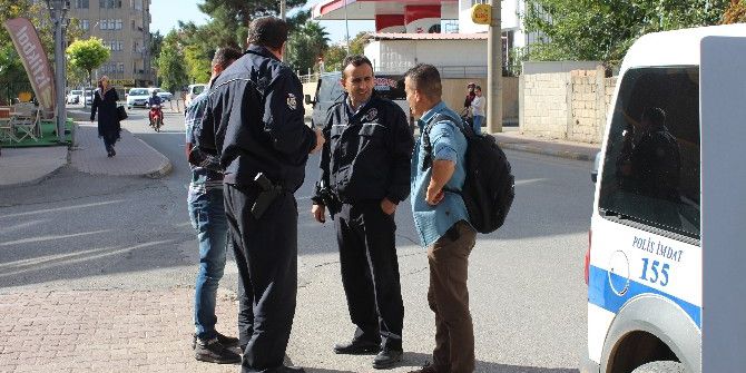 Vatandaşın İhbar Ettiği Şüpheli Kişi Polis Çıktı