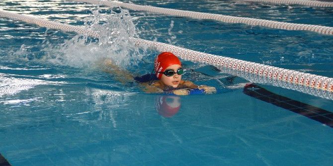 Bu Sene 15 Bin 200 Öğrenci Yüzme Öğrenecek