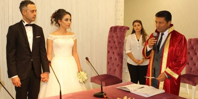 Kartal Belediyesi Beş Çiftin Mutluluğuna Ortak Oldu