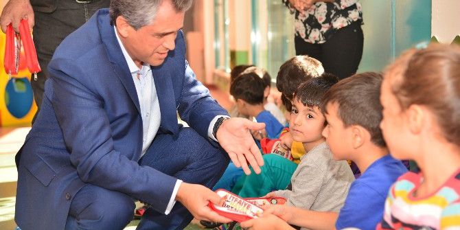 Eş Başkan Anlı, Çocuklara İtfaiyeyi Tanıttı