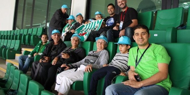 Huzurevi Sakinlerinin Maç Keyfi