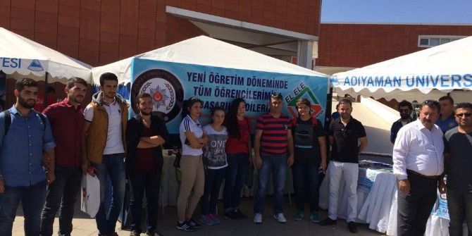 Polis Ve Üniversite Öğrencilere El Ele