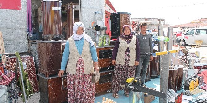 Soba Satıcıları Doğalgaza Karşı Ayakta Kalmaya Çalışıyor