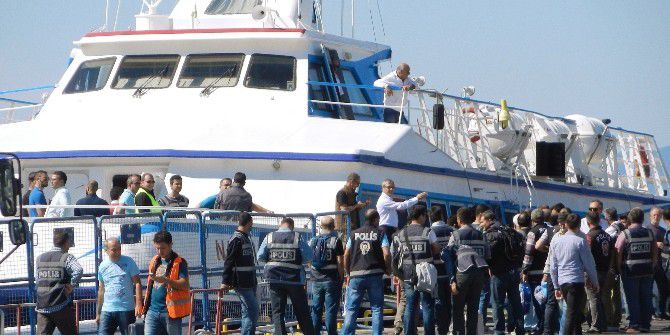 Türkiye-AB Anlaşması Kapsamında 72 Göçmen Daha Dikili’de