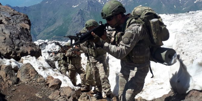 9 Terörist Etkisiz Hale Getirildi!