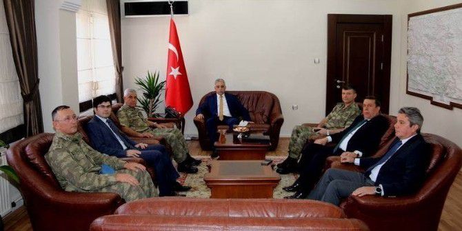 Korgeneral Çetin’den Vali Toprak’a Ziyaret