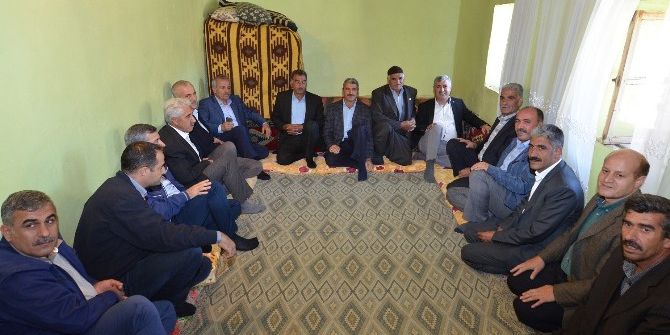 Milletvekili Şahin Ve Belediye Başkanı Polat’tan Mahalle Ziyareti