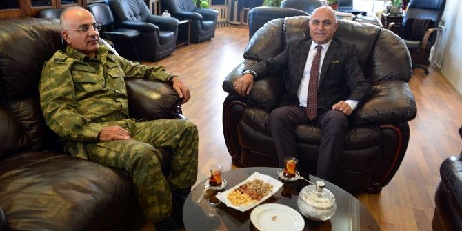 Kolordu Komutanı Özoğlu, Korkut’u Ziyaret Etti