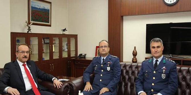 Komutanlardan Vali Yavuz’a Ziyaret