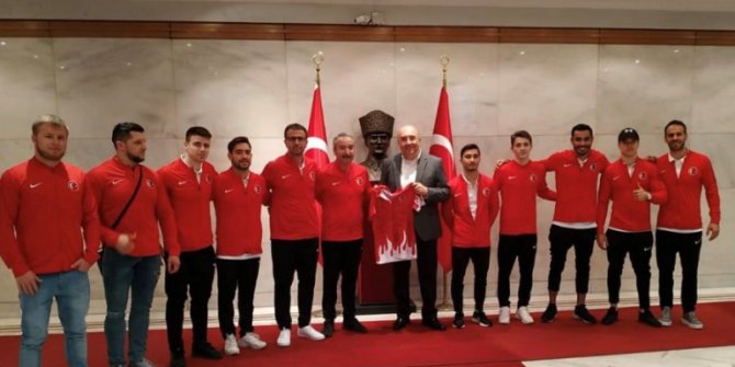 Milli Takım Rusya’da Kampa Girdi