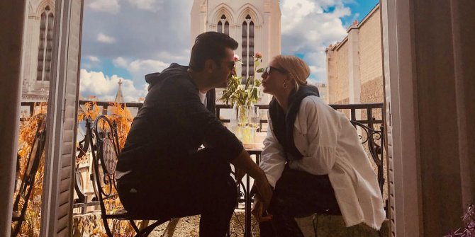 Sinem Kobal’dan Romantik Mesaj