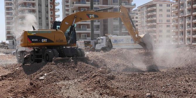 Haliliye Belediyesi, Karşıyaka Mahallesi’nde Yeni Yollar Açıyor