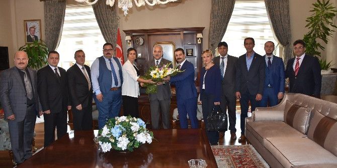 Mhp Manisa Teşkilatından Vali Güvençer’e Ziyaret