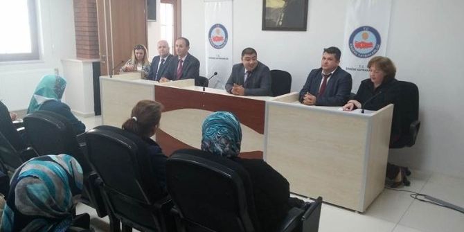 Üniversiteyi Kazanan Öğrencilere Kaymakamlıktan Destek