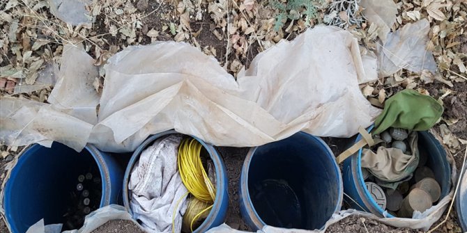 Terör Örgütü Pkk’ya Ait Lojistik Depolar İmha Edildi