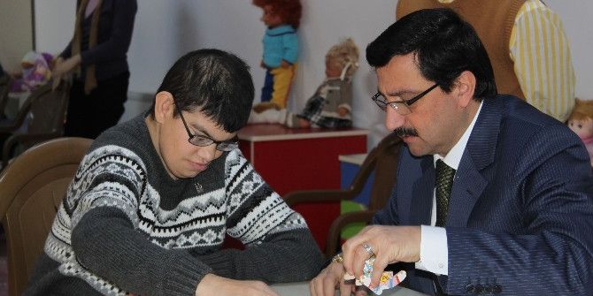 Keçiören Belediyesi, Engelli Ailelerinin Yüzünü Güldürdü