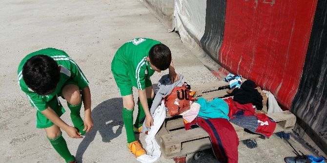 Soma Zaferspor’a Konteyner Desteği