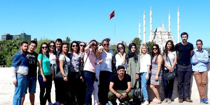 Seyhan Belediyesi Üniversite Öğrencilerine Adana’yı Gezdirdi