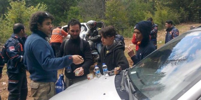 Ormanda Kaybolan 6 Kişi 12 Saat Sonra Bulundu