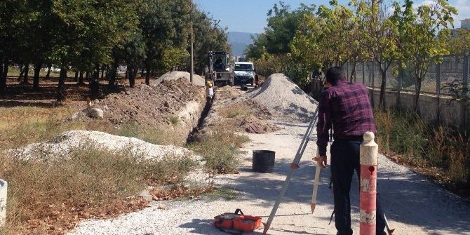 Akhisar’ın Atatürk Mahallesine Ek Kanalizasyon Hattı Yapılıyor