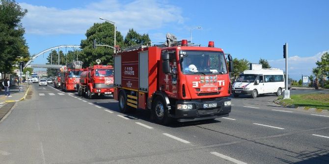 Fatsa İtfaiye Ekipleri Şehir Turu Attı
