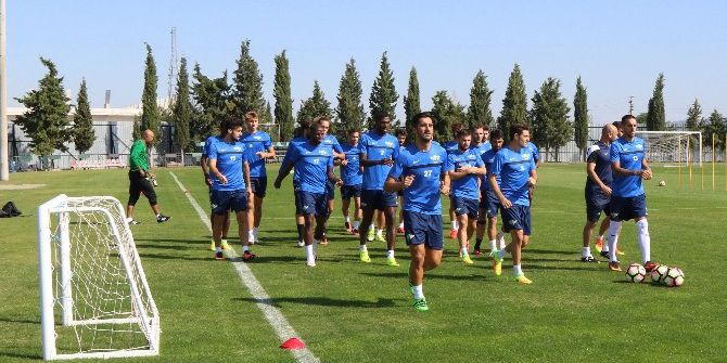 Tolunay Kafkas: "Kabuk Değiştiriyoruz, Sabırlı Olalım"