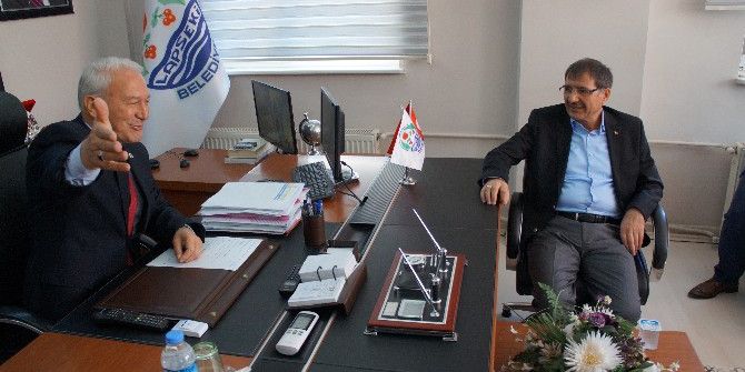 İlyas Şeker, Lapseki Belediyesini Ziyaret Etti